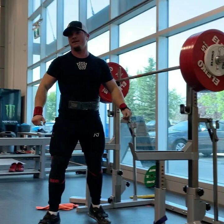 «Canadian 74kg National Champion Ben Langley @biggestben10 with a 617lbs / 280...