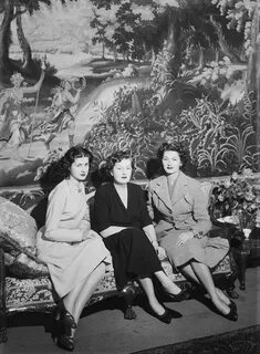 Great Egypt: Princess Hanzade and Princess Fazila