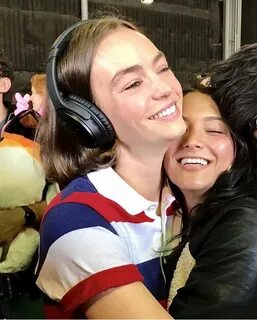 brigette lundy paine, izzie and fivel stewart - image #65185