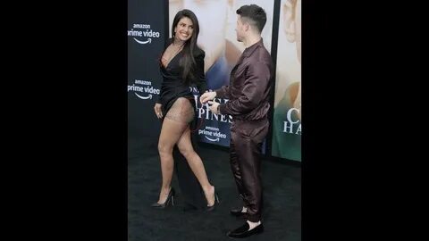 priyanka chopra nip show!! - YouTube