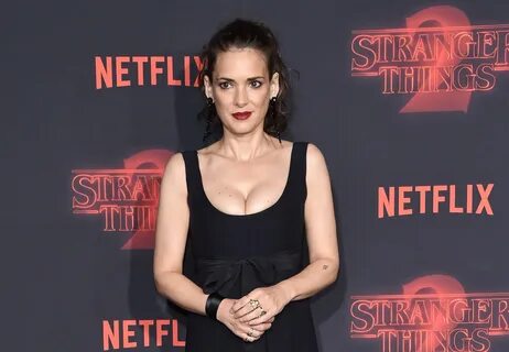 Winona Ryder Height Weight - Compare Winona Ryder S Height W