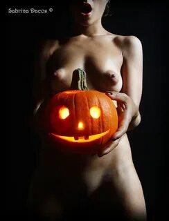 erotic art :: Halloween :: erotic (nude girls & sexy picture