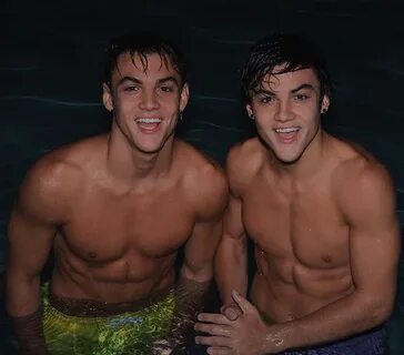 Gray and Ethan Dolan twins, Dolan twins memes, Dollan twins