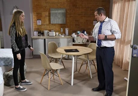 Neighbours spoilers: Is Willow about to blow Dee's entire sc