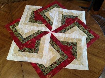 Quilted Swirling Stars Card Trick table topper- Fun to creat