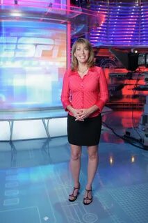 Linda Cohn's Feet wikiFeet