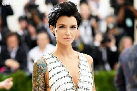 Ruby Rose Batwoman Haircut Related Keywords & Suggestions - 