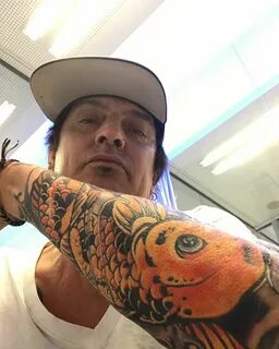 une ups! @mariobarthtatto Tommy lee motley crue, Tommy lee, 