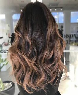 Black Brown Hair with Caramel Contouring Cabelo, Luzes cabel