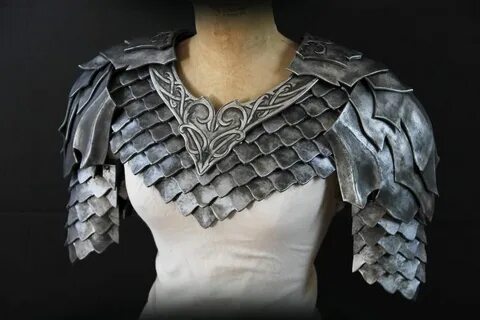 Female elf gorget and pauldrons (Legolas - The Hobbit) Pauld