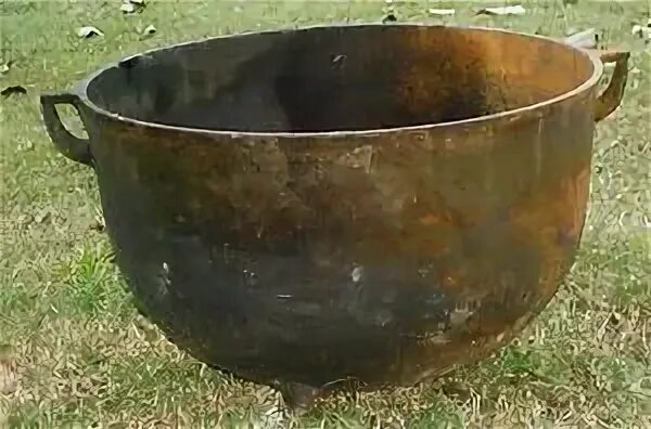 Antique Large M 20 Gallon Cast Iron Pot Handle Footed Cauldr