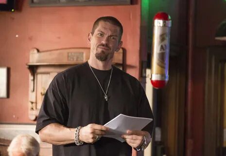 Shameless star Steve Howey has shared a heartbreaking PHOTO 