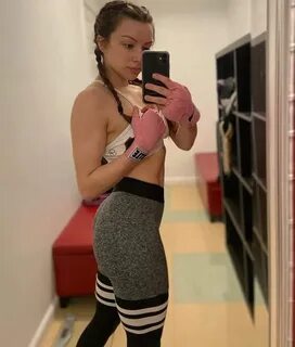 Danielle Kelly fitness - Hot MMA Girls