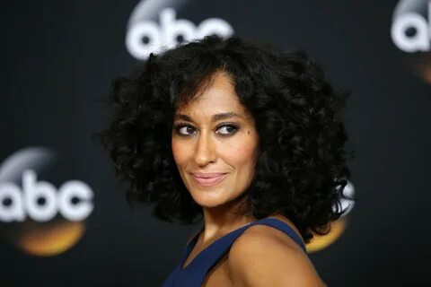 Tracee Ellis Ross Drinks How Much Water? - Fame Focus