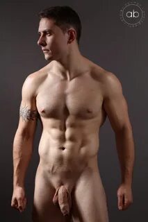★ Bulge and Naked Sports man : Boxer Bulge and Pubic hair Sh