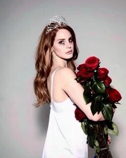 Pin by Miriam Shlec on lana del rey Celebs, Halloween outfit