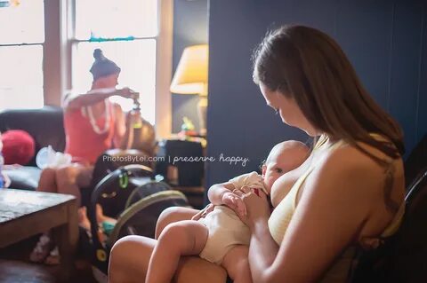 Austin, TX Breastfeeding Photographer.