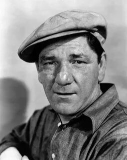 Shemp Howard. The three stooges, Movie stars, The stooges
