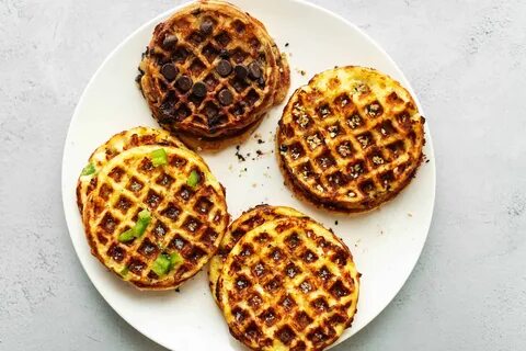 Low Carb Chaffle / Keto Egg And Cheese Chaffle Waffle Recipe