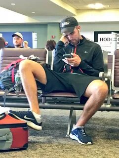 Travel Bulge в Твиттере: "Long legs and gym shorts. #travel #bulge #hairylegs #s