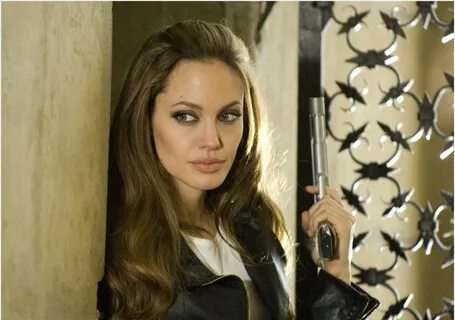 lis on Twitter: "angelina jolie in action movies is top tier