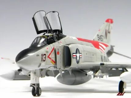 Hasegawa's 1/48 scale F-4B Phantom II VF-51 by Jung-ju