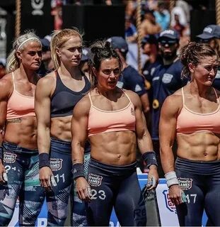 Crossfit games 2019 Muscular women, Female crossfit athletes