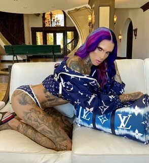 Jeffree Star no Twitter: "What’s your favorite position? 💧 h