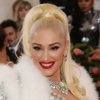 Gwen Stefani's Natural Hair Color Is Darker Than You Think P