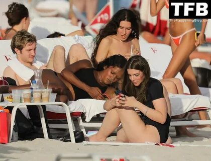 Julia Fox Shows Off Her Curves in a Black Swimsuit on the Beach in Miami (1...