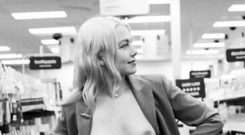 Phoebe Bridgers Nude, Leaked And Sexy Photos 2022 #TheFappen