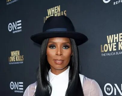 Tasha Smith - Bio, Twin Sister, Age, Husband, Kids, Parents,