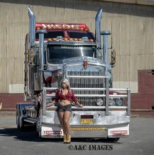 World's Sexiest Truck Driver (18 pics - XiaoGirls