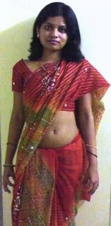 Hot Girls Of World: Mallu Aunty downblowse sexy saree photos