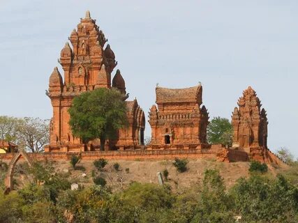 VIETNAM Po Klong Garai Cham Towers: A Story of Sacrifice, Ho