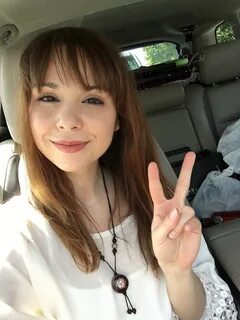 Ariel rebel selfie 