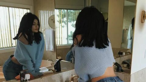 Kylie Jenner Has A Mural Of Her Face In Her Mansion, Because