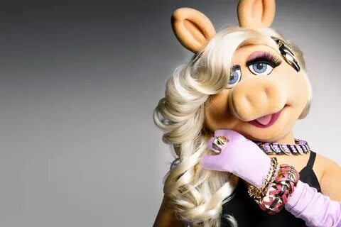 Total desktop pic. Miss piggy, The muppet show, Disney pictu