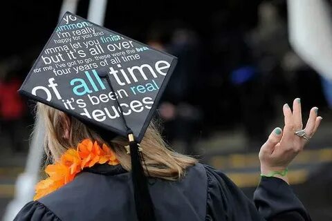 30 Funniest Graduation Caps That Absolutely Nailed It - Wack