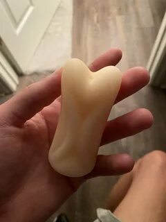 ᴊᴜsᴛɪɴ on Twitter: "so my dildo came in today and it had thi