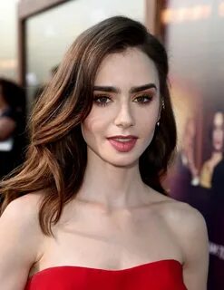 Lily Collins Lily collins hair, Lilly collins, Hair styles