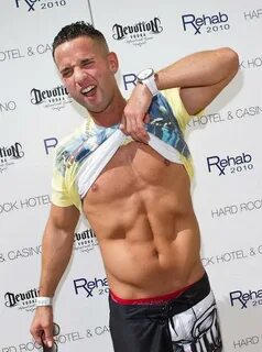 Mike "The Situation" Sorrentino Celebrates 4th of July at RE