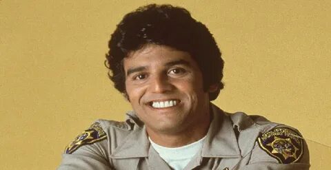 Erik Estrada Biography - Facts, Childhood, Family Life & Ach