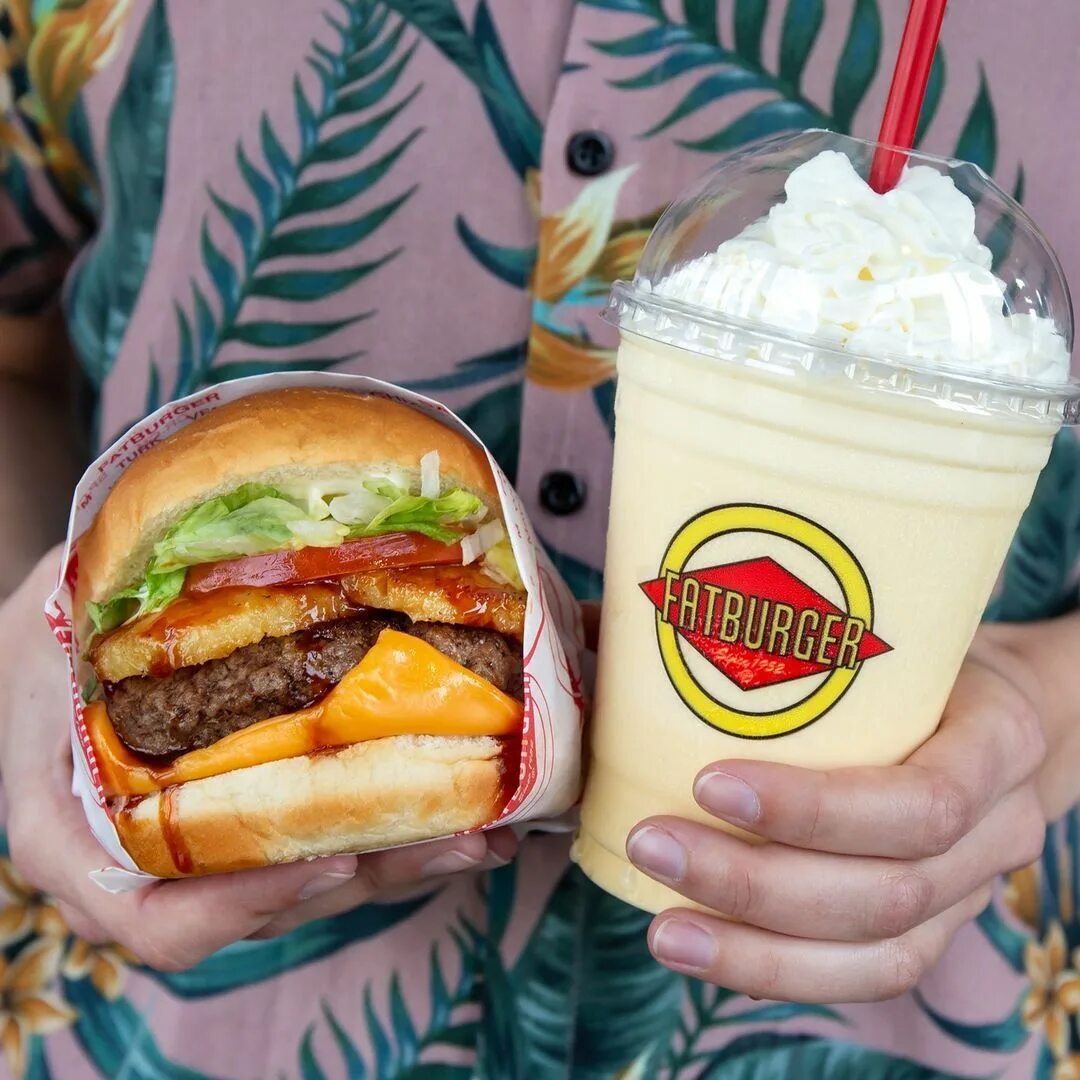 Світлина користувача Fatburger в Instagram: "It's summertime and ...