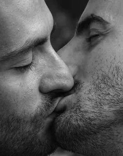 Pictures of gay males kissing - Hot XXX Pics