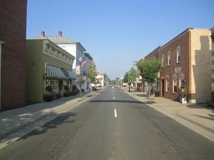 File:Another look at downtown Manassas, VA IMG 4341.JPG - Wi