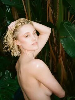Maika Monroe Naked