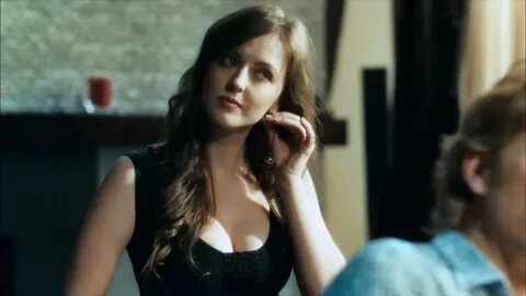 Hot TV Babe Of The Week.Katharine Isabelle 天 涯 小 筑