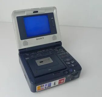Sony GV D1000 Mini DV Digital Video Cassette Recorder Player