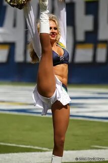 More Photos From The Chiefs Game - 09/25/11 The Hottest Danc